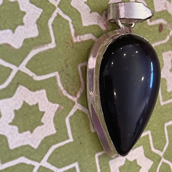 Natural Black Onyx Teardrop Sterling Silver Plated Pendant – Brand New - Picture 3 of 5